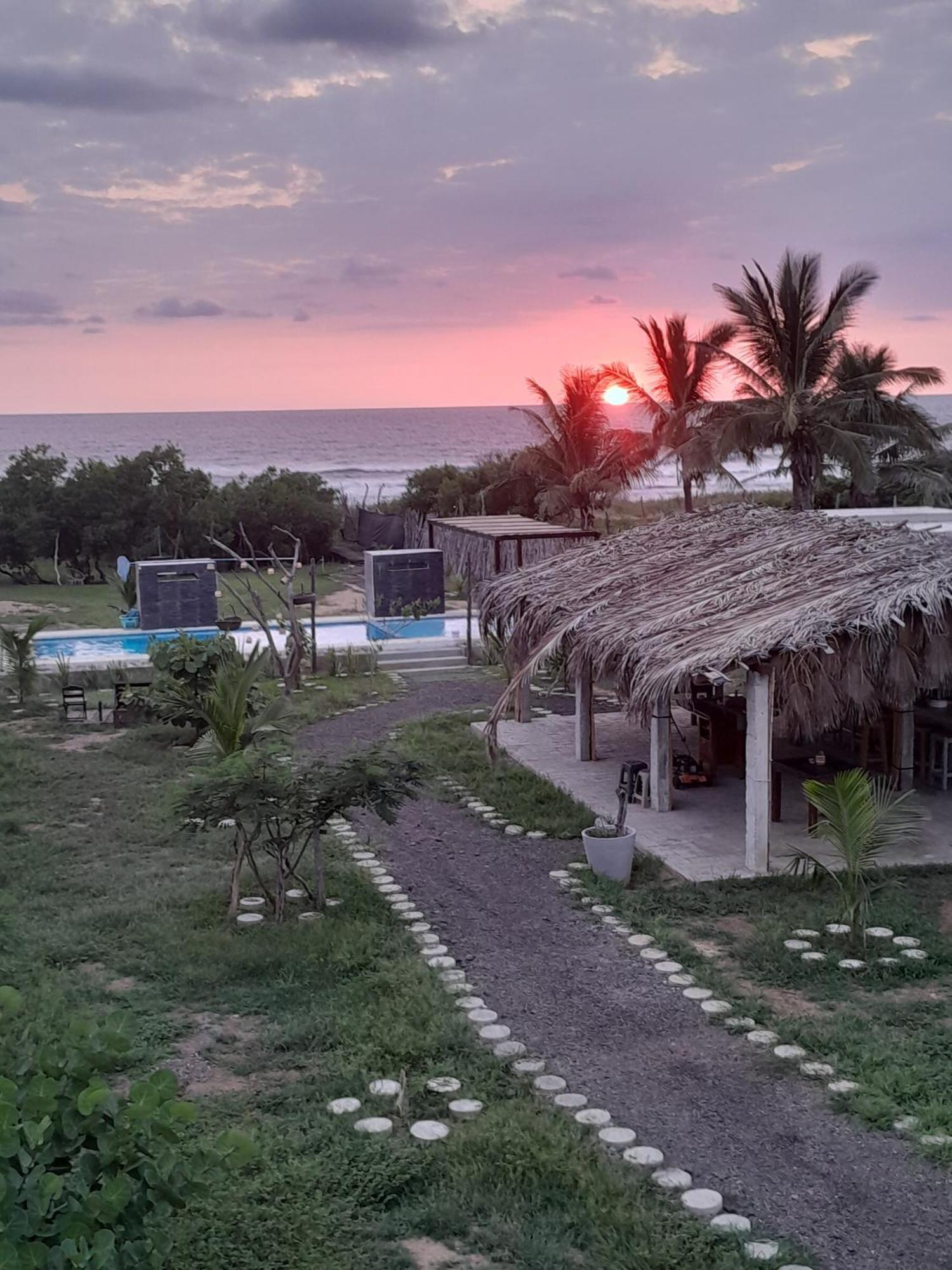 Tres Velas Surf Celestino Gazca Villasenor Exterior photo