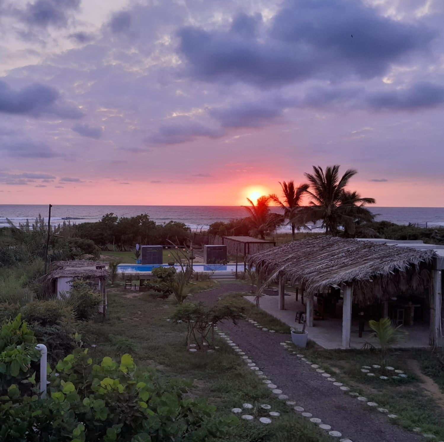 Tres Velas Surf Celestino Gazca Villasenor Exterior photo