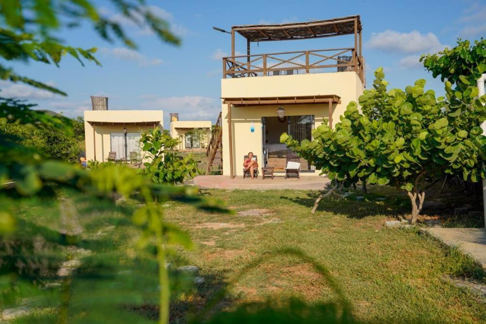 Tres Velas Surf Celestino Gazca Villasenor Exterior photo